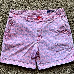 Men’s Vineyard Vines Pink Palm chino shorts🌴